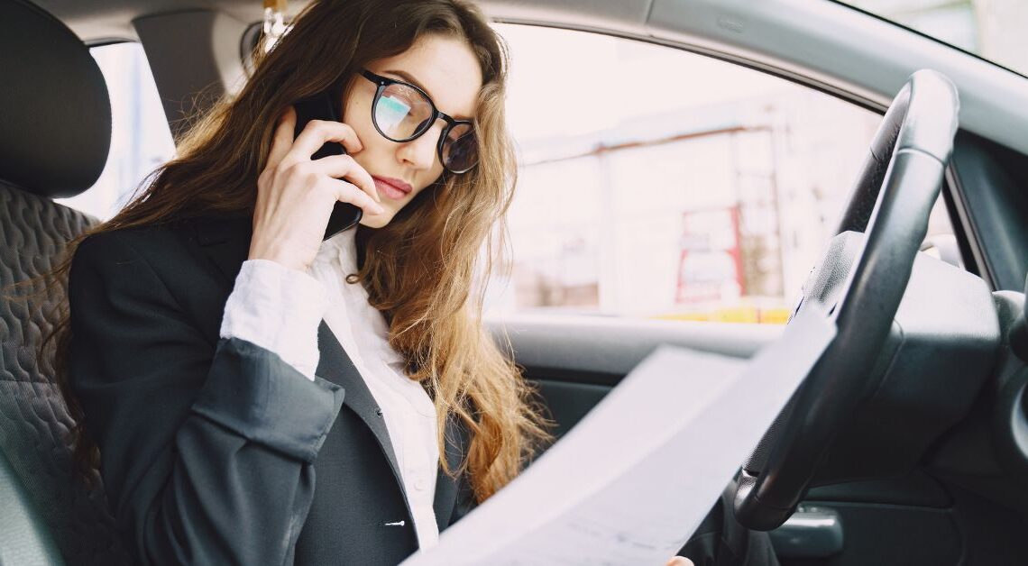 Quali Sono i Documenti Obbligatori da Tenere in Auto